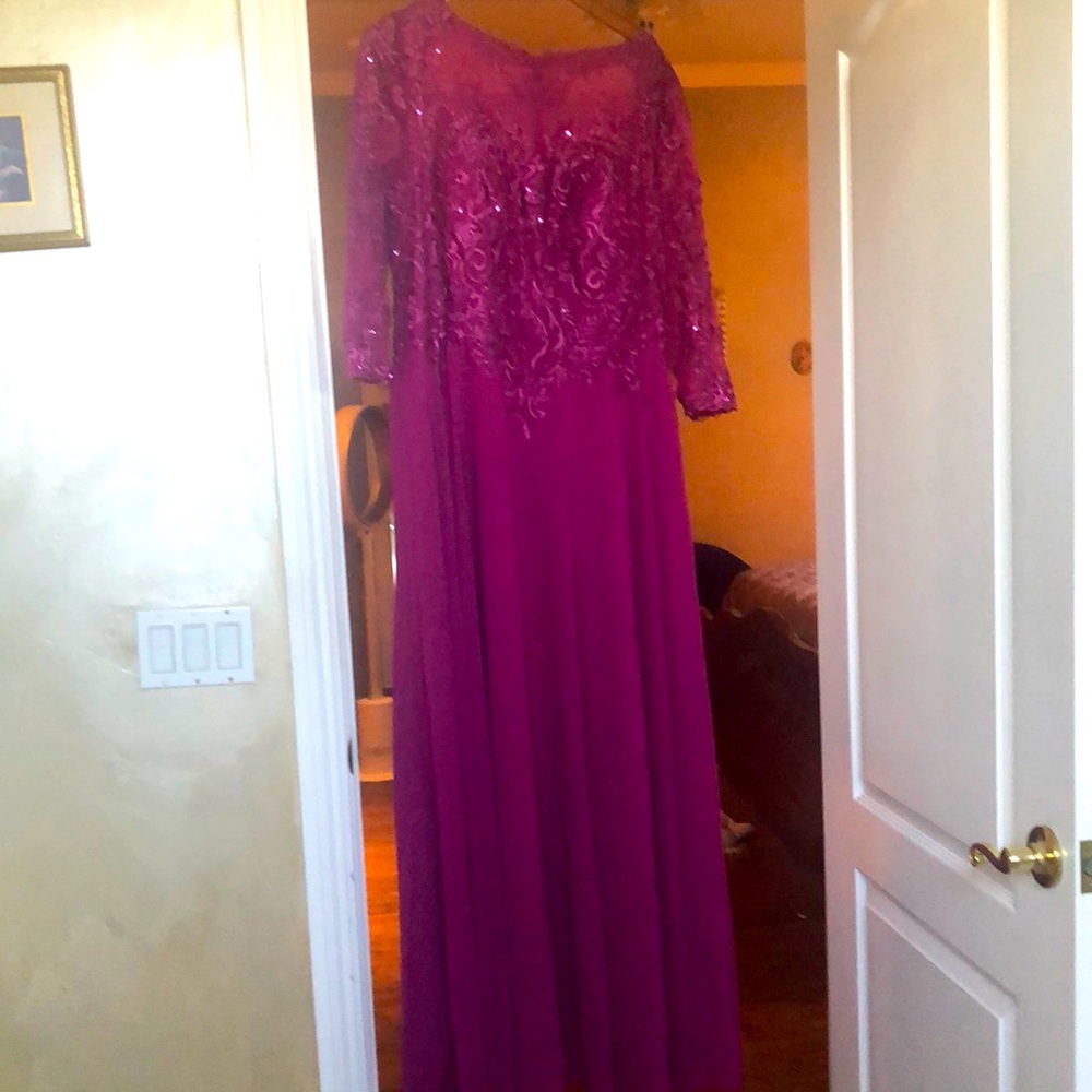 Orchid Gown. Beautiful stitching.  Made by JJshous